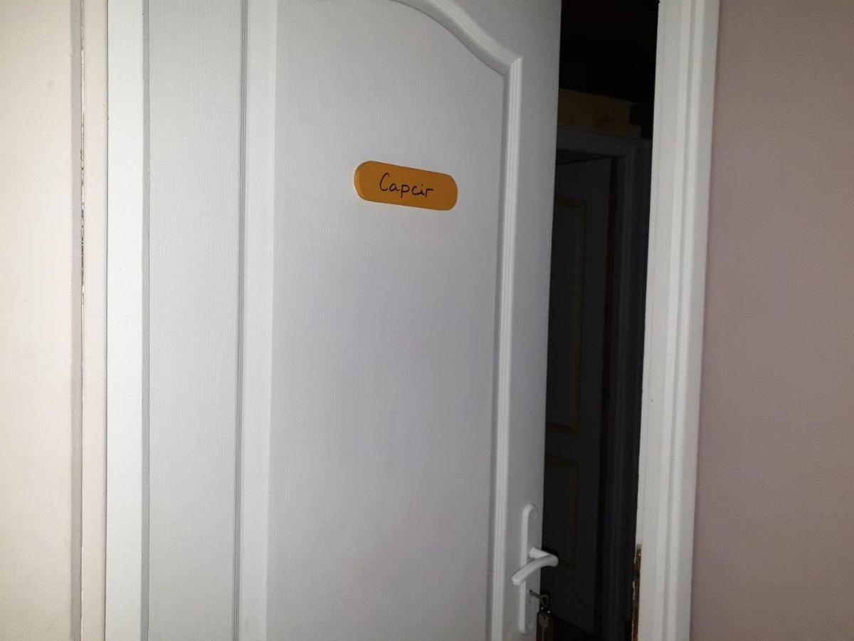 Chambres d'Hôtes et Gîtes- L'Abri sous Roche Tautavel Exterior foto