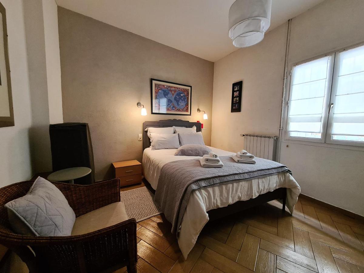 Chambres d'Hôtes et Gîtes- L'Abri sous Roche Tautavel Exterior foto